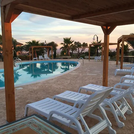 Masseria Casacapanna בית חווה *