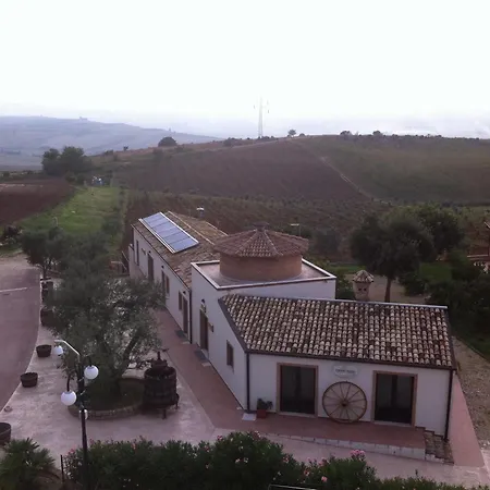 Masseria Casacapanna בית חווה *