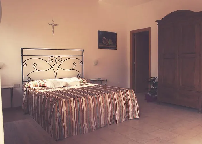 בית חווה Masseria Casacapanna קייאוטי